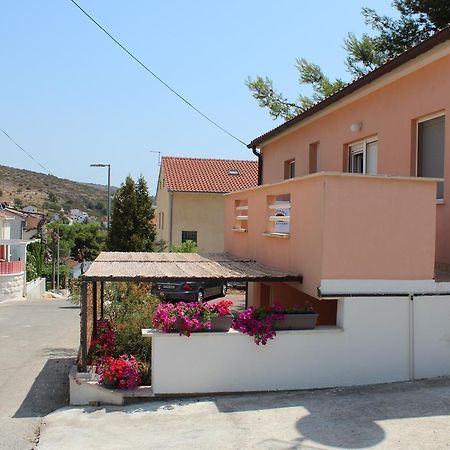 Apartments Luvi Trogir Exterior foto