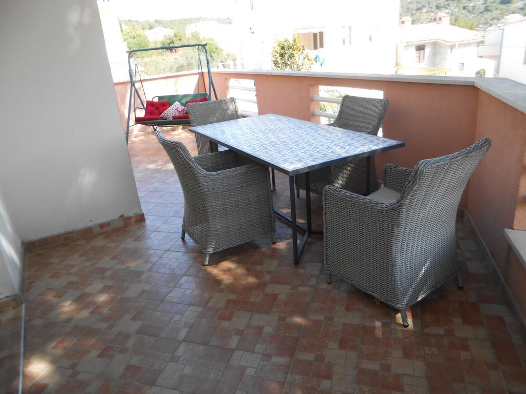 Apartments Luvi Trogir Quarto foto